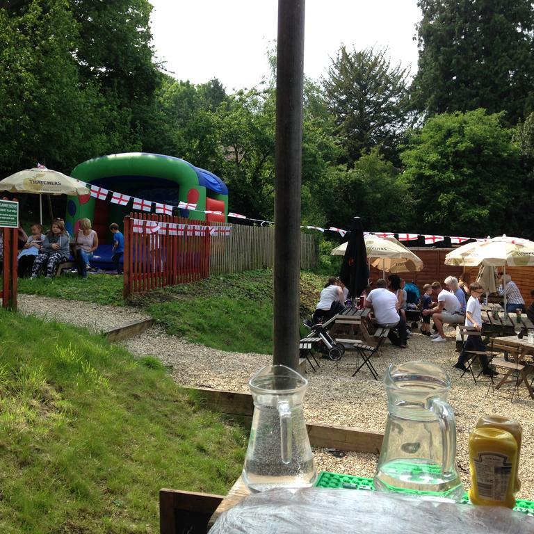 The Crown Inn เคนแชม ภายนอก รูปภาพ